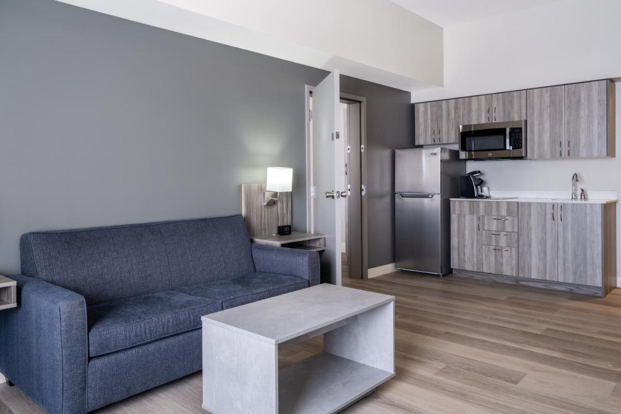 Microtel Inn & Suites By Wyndham Kanata Ottawa West المظهر الخارجي الصورة