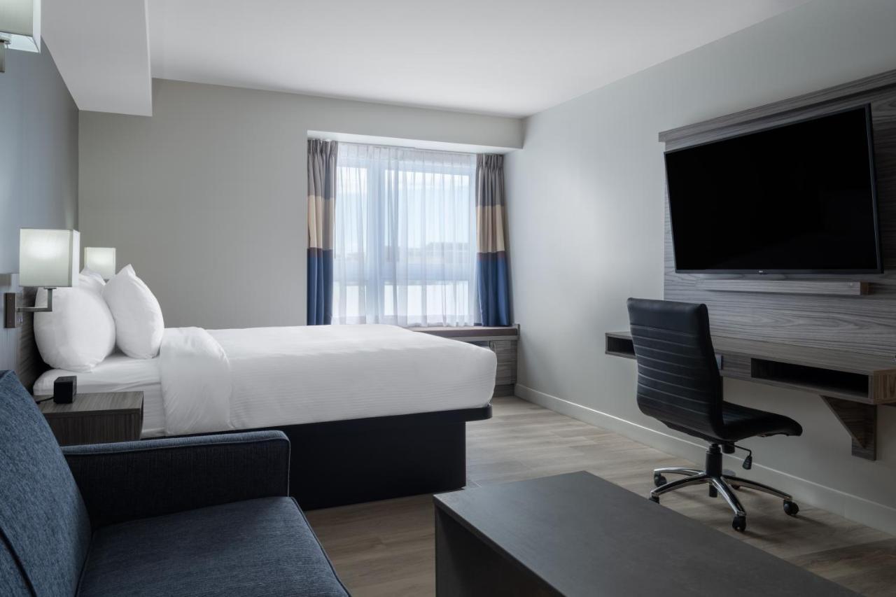 Microtel Inn & Suites By Wyndham Kanata Ottawa West المظهر الخارجي الصورة