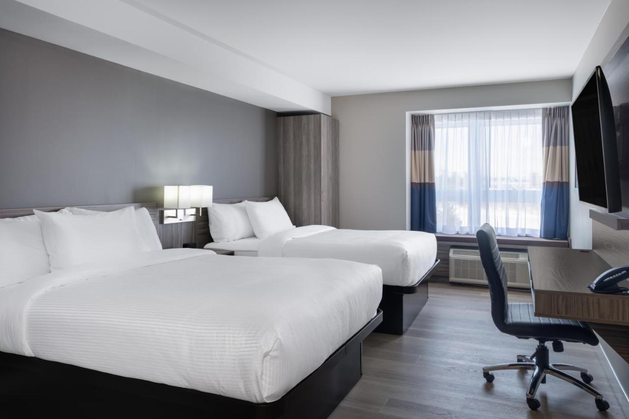 Microtel Inn & Suites By Wyndham Kanata Ottawa West المظهر الخارجي الصورة