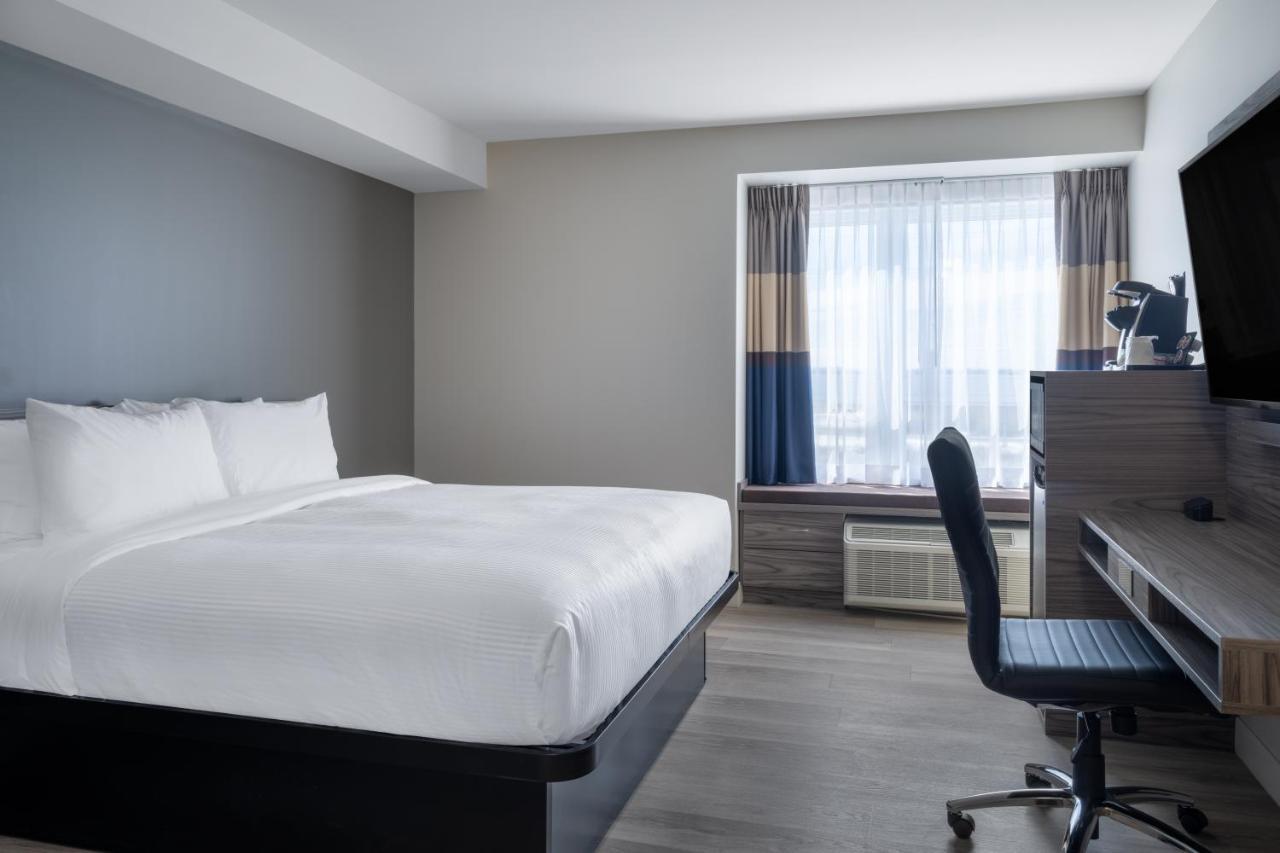 Microtel Inn & Suites By Wyndham Kanata Ottawa West المظهر الخارجي الصورة
