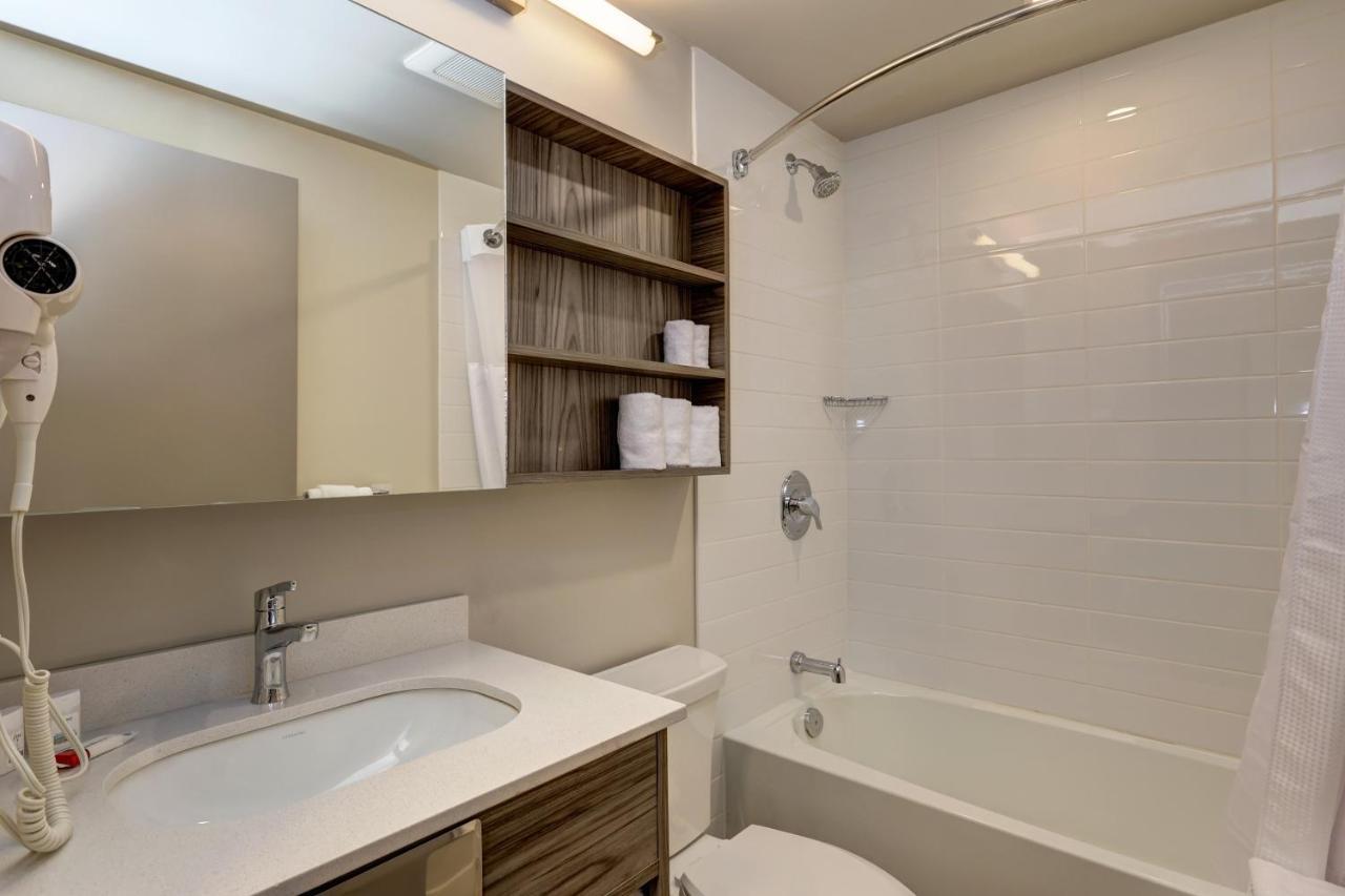 Microtel Inn & Suites By Wyndham Kanata Ottawa West المظهر الخارجي الصورة