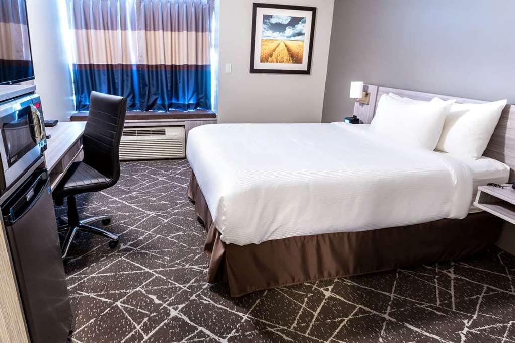 Microtel Inn & Suites By Wyndham Kanata Ottawa West الغرفة الصورة