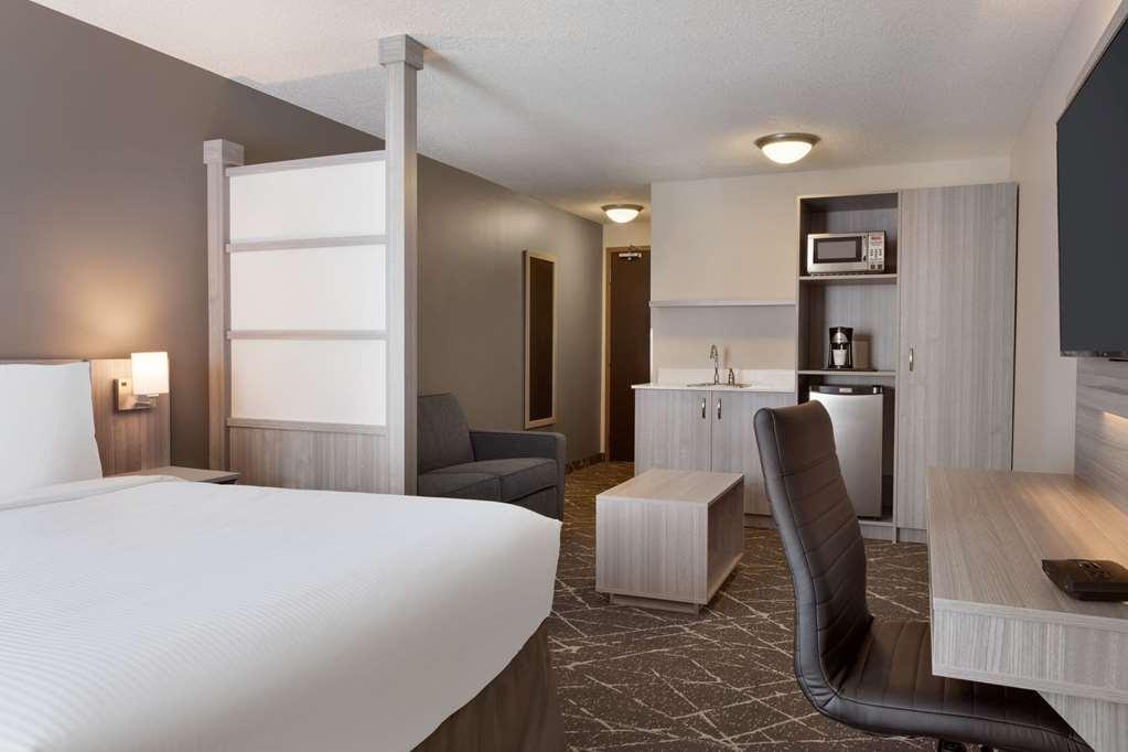 Microtel Inn & Suites By Wyndham Kanata Ottawa West الغرفة الصورة