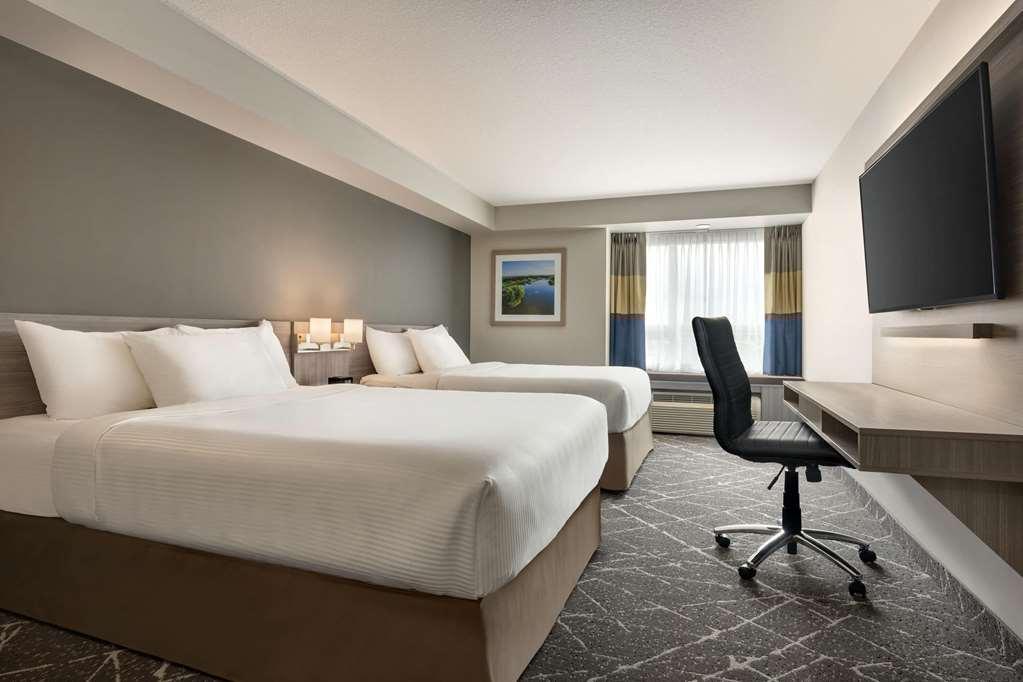 Microtel Inn & Suites By Wyndham Kanata Ottawa West الغرفة الصورة