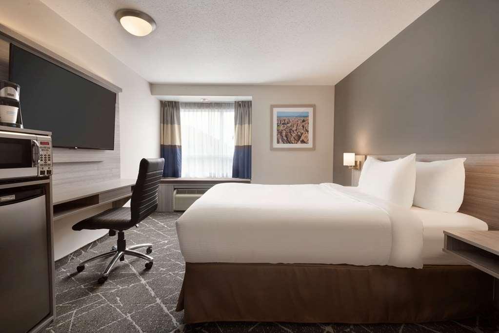 Microtel Inn & Suites By Wyndham Kanata Ottawa West الغرفة الصورة
