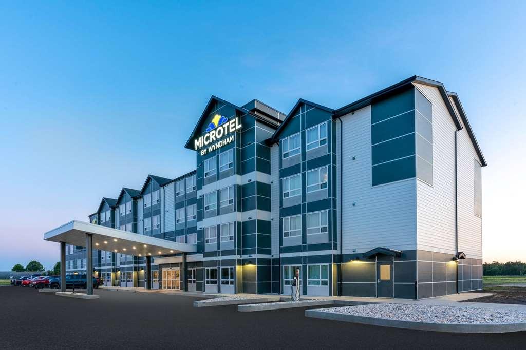 Microtel Inn & Suites By Wyndham Kanata Ottawa West المظهر الخارجي الصورة