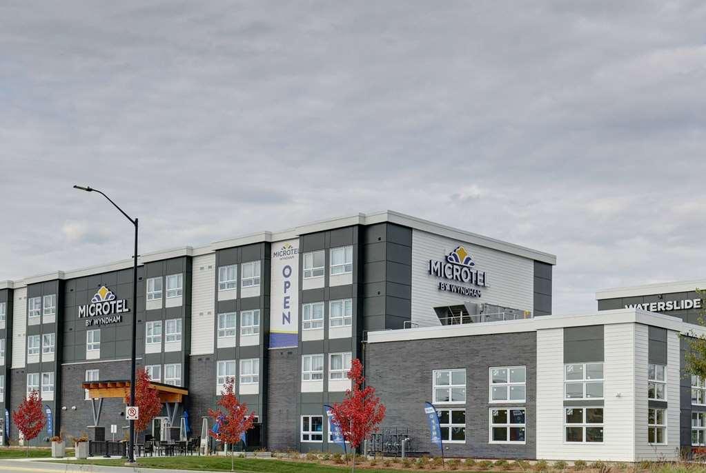 Microtel Inn & Suites By Wyndham Kanata Ottawa West المظهر الخارجي الصورة