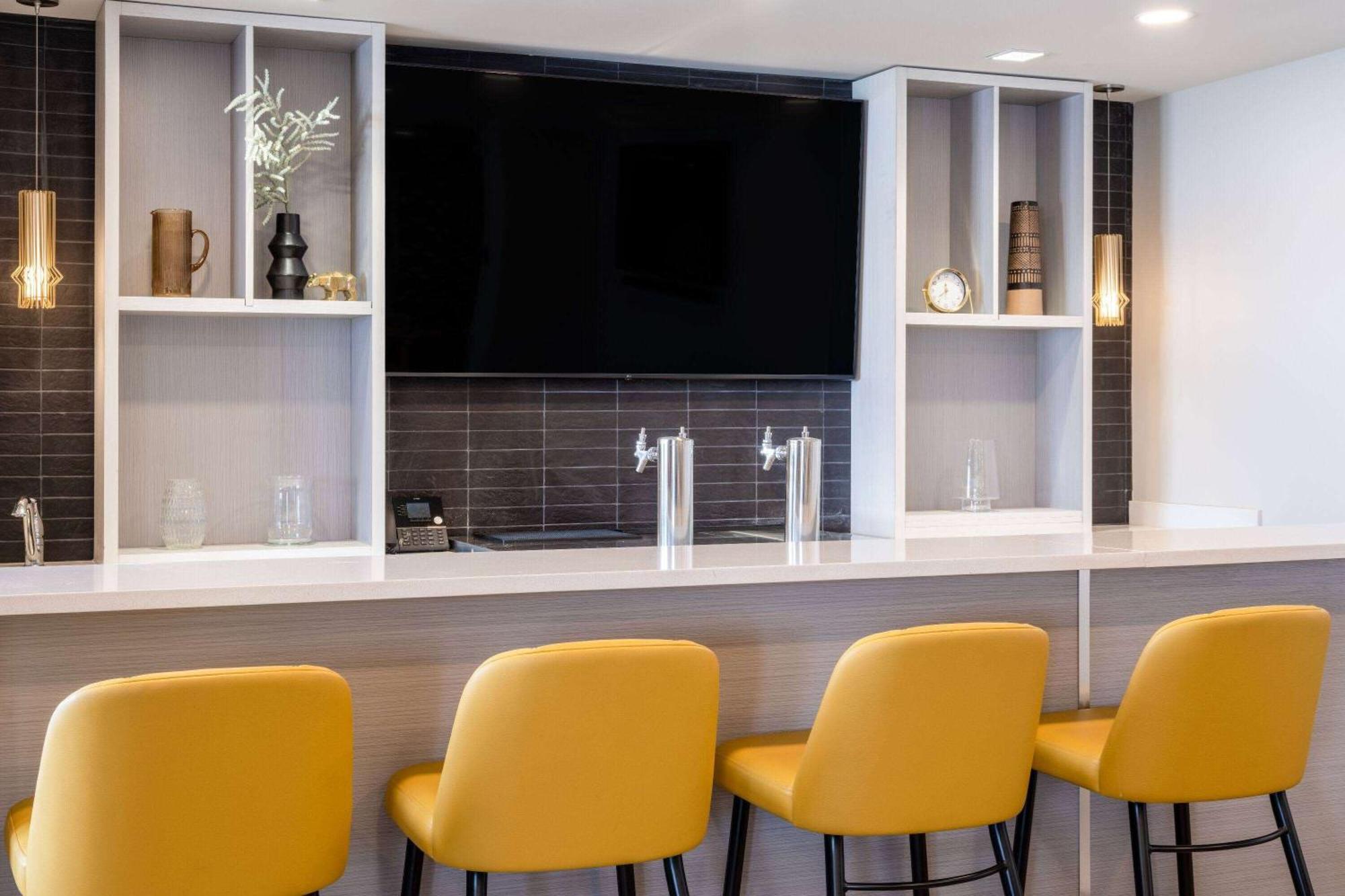 Microtel Inn & Suites By Wyndham Kanata Ottawa West المظهر الخارجي الصورة