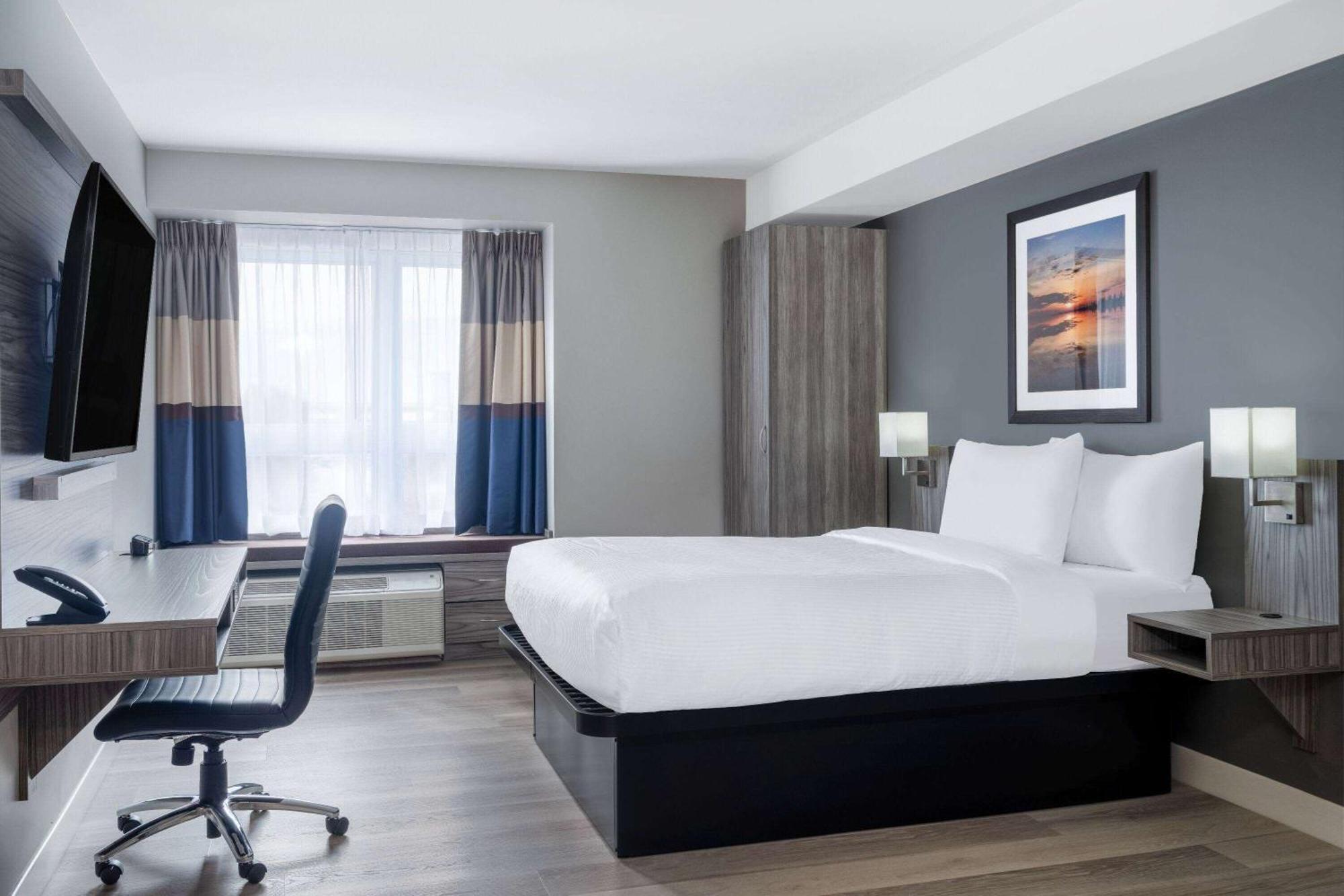 Microtel Inn & Suites By Wyndham Kanata Ottawa West المظهر الخارجي الصورة