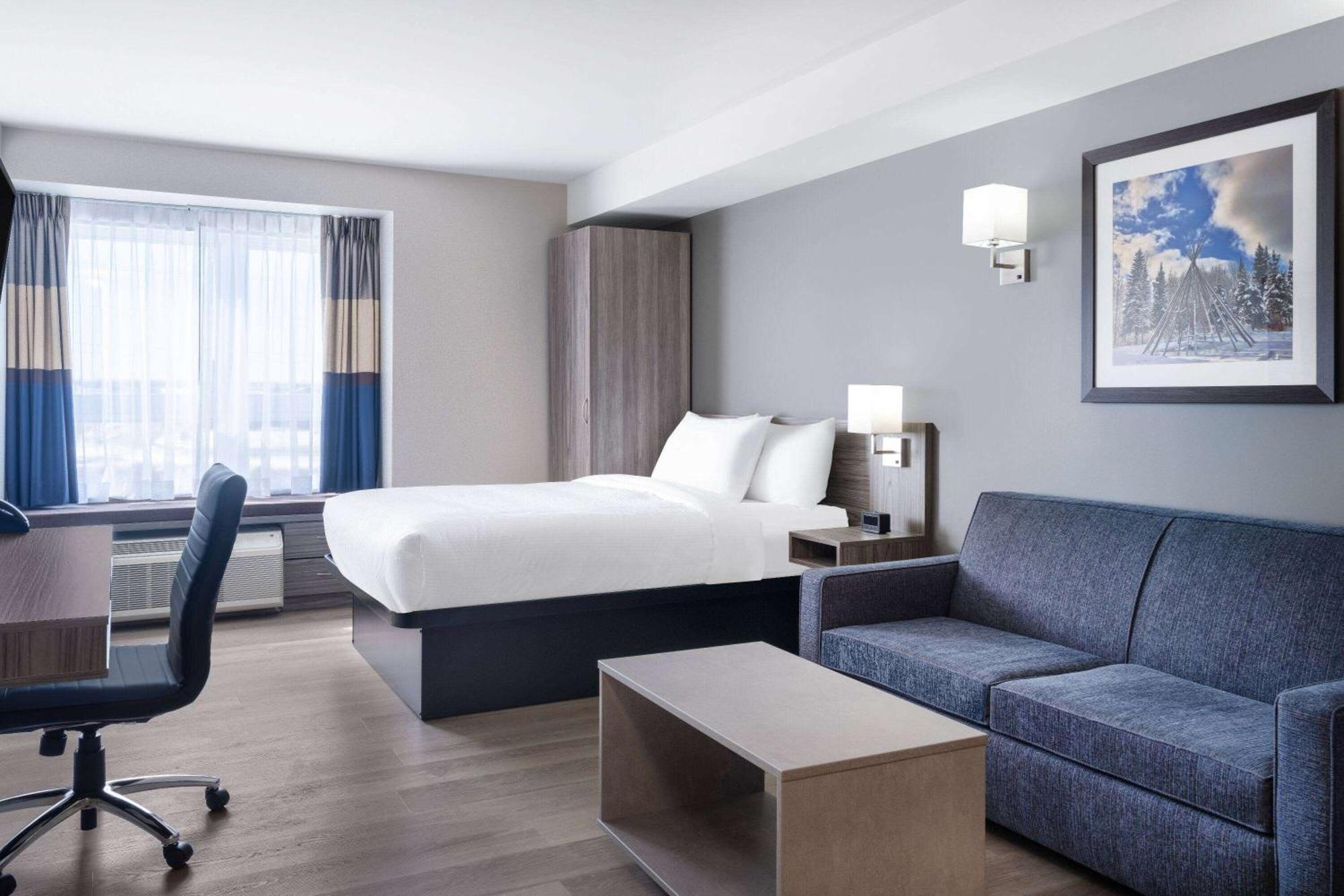 Microtel Inn & Suites By Wyndham Kanata Ottawa West المظهر الخارجي الصورة