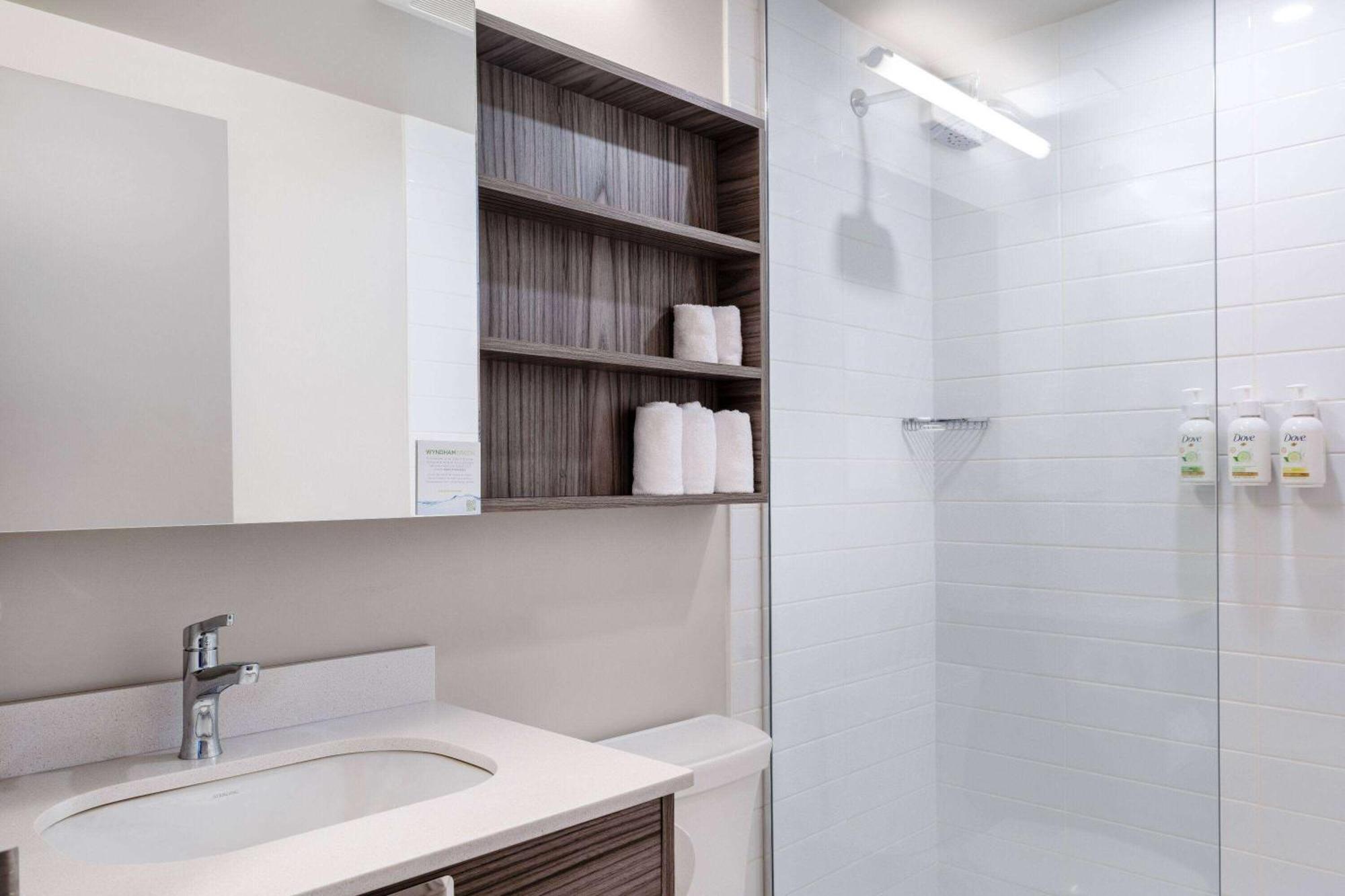 Microtel Inn & Suites By Wyndham Kanata Ottawa West المظهر الخارجي الصورة