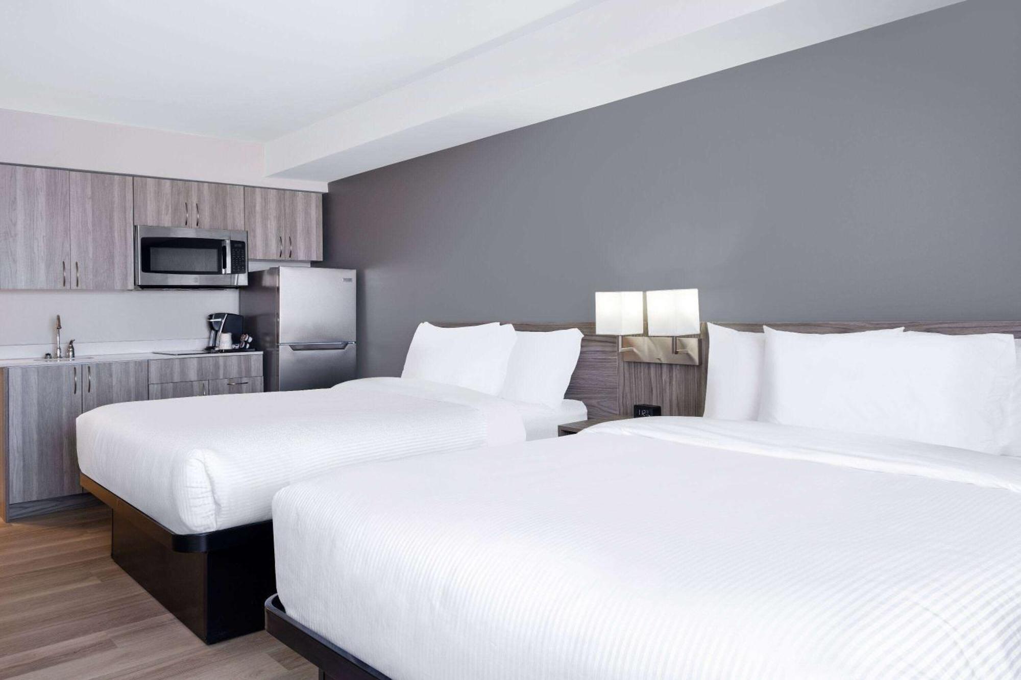 Microtel Inn & Suites By Wyndham Kanata Ottawa West المظهر الخارجي الصورة
