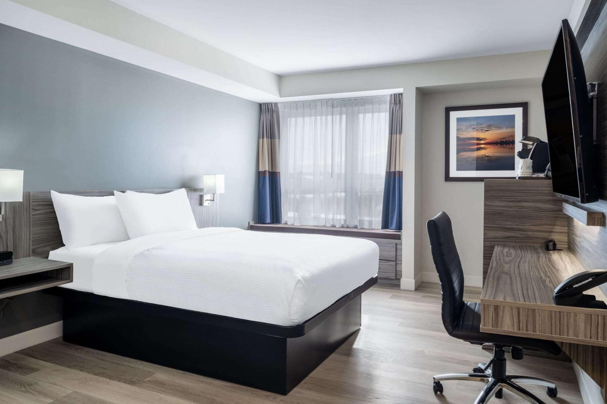 Microtel Inn & Suites By Wyndham Kanata Ottawa West المظهر الخارجي الصورة